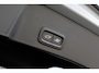 Volvo XC40 2.0 B3 Plus Dark | Adaptieve Cruise Control | 360° Parkeercamera | Standkachel | Donker Getint Glas | Dodehoek Detectie | Stoel-/Stuurverwarming | Trekhaak |