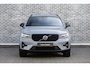 Volvo XC40 2.0 B3 Plus Dark | Adaptieve Cruise Control | 360° Parkeercamera | Standkachel | Donker Getint Glas | Dodehoek Detectie | Stoel-/Stuurverwarming | Trekhaak |