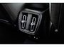 Volvo XC40 2.0 B3 Plus Dark | Adaptieve Cruise Control | 360° Parkeercamera | Standkachel | Donker Getint Glas | Dodehoek Detectie | Stoel-/Stuurverwarming | Trekhaak |