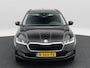Skoda Octavia Combi 1.5 TSi 150 Pk First Edition | Stoelverwarming | Camera | Cruise Control | Navigatie | CarPlay | Matrix LED | 17 Inch | 60.639 Km !!