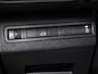 Peugeot 5008 1.2 PureTech Allure Avantage Sport (PANORAMADAK,APPLE CARPLAY,NAVI,CAMERA,360 VIEW,GETINT,LED,SPORTSTOELEN,LM VELGEN)