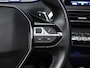 Peugeot 5008 1.2 PureTech Allure Avantage Sport (PANORAMADAK,APPLE CARPLAY,NAVI,CAMERA,360 VIEW,GETINT,LED,SPORTSTOELEN,LM VELGEN)