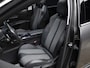 Peugeot 5008 1.2 PureTech Allure Avantage Sport (PANORAMADAK,APPLE CARPLAY,NAVI,CAMERA,360 VIEW,GETINT,LED,SPORTSTOELEN,LM VELGEN)