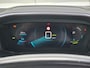 Peugeot e-2008 EV GT Pack 50 kWh Schuifdak | Alcantara | Navigatie | SOH 92.5%