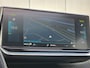 Peugeot e-2008 EV GT Pack 50 kWh Schuifdak | Alcantara | Navigatie | SOH 92.5%