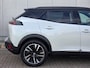 Peugeot e-2008 EV GT Pack 50 kWh Schuifdak | Alcantara | Navigatie | SOH 92.5%