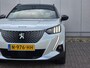 Peugeot e-2008 EV GT Pack 50 kWh Schuifdak | Alcantara | Navigatie | SOH 92.5%