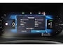 Volvo V60 T8 Plug-in hybrid AWD Ultra Dark | Panoramadak | Trekhaak | 360 graden camera | head-up display | Verwarmbare voorstoelen, achterbank en stuurwiel | Premium audio by Harman Kardon | Apple carplay/Android auto