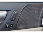 Volvo S60 Recharge T8 AWD Ultimate Bright - Panorama/schuifdak - IntelliSafe Assist & Surround - 360º Camera - Harman/Kardon audio - Adaptieve LED koplampen - Verwarmde voorstoelen, stuur & achterbank - Parkeersensoren voor & achter - Elektr. bedienb. voorstoelen met geheugen - Head up display - 18' LMV
