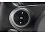 smart EQ Fortwo cabrio Comfort PLUS 18 kWh | 82 PK | Leder | Stoelverwarming | Achteruitrijcamera | Smart Fortwo Cabrio EQ Comfort PLUS 82 PK met elektrische aandrijving en 18 kWh-accu, lederen bekleding, verwarmde voorstoelen, automatische airconditioning, elektrisch bedienbare cabriokap,