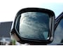 Volvo V60 T8 Plug-in hybrid AWD Ultra Dark | Panoramadak | Trekhaak | Premium audio by Harman Kardon | Head-up display | 360 graden camera | Verwarmbare voorstoelen en stuurwiel |