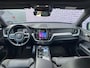 Volvo XC60 2.0 B5 AWD R-Design | Trekhaak | Adaptieve cruise control | Harman/Kardon | Panorama dak | Stoelverwarming |