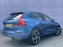 Volvo XC60 2.0 B5 AWD R-Design | Trekhaak | Adaptieve cruise control | Harman/Kardon | Panorama dak | Stoelverwarming |