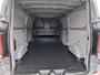 Ford E-Transit Cust. 340 L2H1 Sport 71 kWh | 370KM WLTP | 2.300 KG trekgewicht | Voorstoelen Verwarmd | Android/Apple Carplay | Nieuw!! |