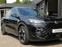 Volkswagen T-Roc 1.5 eTSI 150pk R-LINE DSG Nieuw model / Trekhaak / Camera / IQ Light / FABRIEKS garantie