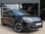 Volkswagen T-Roc 1.5 eTSI 150pk R-LINE DSG Nieuw model / Trekhaak / Camera / IQ Light / FABRIEKS garantie