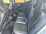 Volvo XC40 2.0 B4 R-Design Panorama Harman NL-Auto Rijklaarprijs!