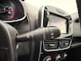 Renault Clio 0.9 TCe Limited | Parkeersensoren achter | Airco | Cruise Control | Navigatie |