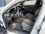 Peugeot 2008 1.2 Turbo 130PK Allure | Trekhaak 1200KG | Facelift model | Navigatie | Keyless Entry/Start | Digitaal Instrumentarium | HD Camera | LED Verlichting | Adaptieve Cruise Control | Climate Control | Lichtmetalen Velgen |