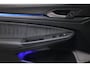 Volkswagen Golf 1.5 eTSI R-Line IQ+LED/VIRTUAL/SFEER/ALCANTARA+S.VERWARMING+MASSAGE/18" LMVCAM/ACC/ECC/12 MDN GARANTIE!