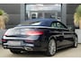 Mercedes-Benz C-klasse Cabrio 400 4MATIC AMG Prestige | 334PK | Burmester | Airscarf | 360° | Een bijzonder fraaie Mercedes-Benz C 400 4MATIC Cabriolet met de krachtige 3.0 liter V6-benzinemotor, goed voor maar liefst 334 PK en 480 Nm koppel. Dankzij de 4MATIC vierwielaandrijving en d