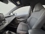Toyota Corolla Touring Sports 2.0 Hybrid Style edition Stoelverwarming, extra getint glas, draadloze telefoonlader, elektr. achterklep, Apple CarPlay/Android Auto