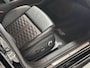 Audi RS4 Avant 2.9 TFSI Quattro - FACELIFT - KERAMISCHE REMMEN - CARBON PAKKET - PANORAMADAK - 280 KM/H - SPORTUITLAAT - ALCANTARA PAKKET