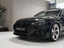 Audi RS4 Avant 2.9 TFSI Quattro - FACELIFT - KERAMISCHE REMMEN - CARBON PAKKET - PANORAMADAK - 280 KM/H - SPORTUITLAAT - ALCANTARA PAKKET