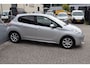 Peugeot 208 1.2 VTi Style Trekhaak/NL AUTO/Cruise control/Navigatie/Bluetooth/Airco