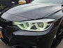 BMW 3-Serie 320i Luxury Edition Connected, LED, Navi, PDC