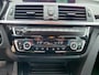 BMW 3-Serie 320i Luxury Edition Connected, LED, Navi, PDC