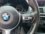 BMW 3-Serie 320i Luxury Edition Connected, LED, Navi, PDC
