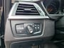 BMW 3-Serie 320i Luxury Edition Connected, LED, Navi, PDC
