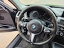 BMW 3-Serie 320i Luxury Edition Connected, LED, Navi, PDC