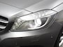 Mercedes-Benz A-klasse 180 Ambition Style Automaat Sfeerverlichting Navigatie Climate Control Parkeer Sensoren V+A Lichtmetalen Velgen Cruise Control Bluetooth