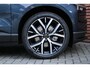 Volvo EX30 Single Motor Extended Range Ultra 69 kWh 45th Anniversary Edition | 5 jaar garantie - (2 jaar extra fabrieksgarantie) | 20 inch lichtmetalen velgen | Extra getint glas achter | Verwarmde voorstoelen en stuurwiel