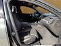 Volvo V60 2.0 T6 Plug-in hybrid AWD Ultra Dark | Bower & Wilkins | Massage stoelen voor | 360 Camera | Schuifkanteldak | 19inch velgen |
