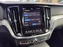 Volvo V60 2.0 T6 Plug-in hybrid AWD Ultra Dark | Bower & Wilkins | Massage stoelen voor | 360 Camera | Schuifkanteldak | 19inch velgen |