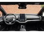 Volvo EX30 Single Motor Extended Range Ultra 69 kWh 45th Anniversary Edition | 5 jaar garantie - (2 jaar extra fabrieksgarantie) | Zwarte Interieur Bekleding | 20 inch lichtmetalen velgen | Getint glas achter | Verwarmde voorstoelen en stuurwiel | Panoramadak | 360 Graden Camera | Premium Aduio By Harman Kardon | Draadloze telefoonlader | Pilot Assist | Parkeerassistent |