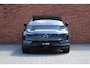 Volvo EX30 Single Motor Extended Range Ultra 69 kWh 45th Anniversary Edition | 5 jaar garantie - (2 jaar extra fabrieksgarantie) | Zwarte Interieur Bekleding | 20 inch lichtmetalen velgen | Getint glas achter | Verwarmde voorstoelen en stuurwiel | Panoramadak | 360 Graden Camera | Premium Aduio By Harman Kardon | Draadloze telefoonlader | Pilot Assist | Parkeerassistent |