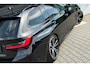 BMW 3-Serie Touring 330e xDrive, M-Sport, Pano, HUD, Adaptive Cruise, Dealer Onderhouden,