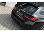 BMW 3-Serie Touring 330e xDrive, M-Sport, Pano, HUD, Adaptive Cruise, Dealer Onderhouden,