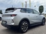 Opel Grandland 1.2 Turbo Hybrid GS Werkelijke nieuwe Grandland met fabrieksgarantie ! | Full LED | Keyless | Navigatie | Carplay draadloos | Verwarmde stoelen en stuurwiel | Draadloos telefoon laden | Camera's | Dikke LMV met all season | 1e eigenaar
