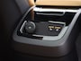 Volvo V60 2.0 T6 Plug-in hybrid AWD Ultra Dark / Head-Up Display / Bowers & Wilkins Audio / Stoelmassage / 360 camera / Pano. dak / Stoelventilatie / Elektr. stoelverstelling / Stoel-, stuur- & achterbankverwarming / BLIS