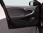 Volvo V40 Cross Country 2.0 T3 Nordic+ | Leder Stuurwiel | Cruise Control | Stoelverwarming | Navigatie | Camera | 16 Inch