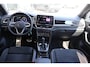 Volkswagen T-Roc 1.5 TSI 150pk DSG R-Line | Navigatie | Trekhaak | Camera | PDC