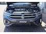 Volkswagen T-Roc 1.5 TSI 150pk DSG R-Line | Navigatie | Trekhaak | Camera | PDC
