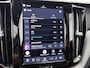 Volvo XC60 2.0 T6 Plug-in hybrid AWD Ultimate Dark Pano | Camera | Trekhaak | BLIS | H&K | 22 Inch |
