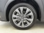 Lexus UX 300h F SPORT Design | BTW Voertuig | Stoel+stuurverwarming | Lederen bekleding | Blind Spot Monitor | Parkeersensoren voor+achter | Navigatie | Apple CarPlay/Android Auto | Cruise Control Adaptive | Achteruitrij