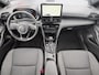 Toyota Yaris Cross 1.5 Hybrid 115 First Edition BRONZE MET. STOEL- STUUR- EN RUITENWISSER VERWARMING DRAADLOOS LADEN